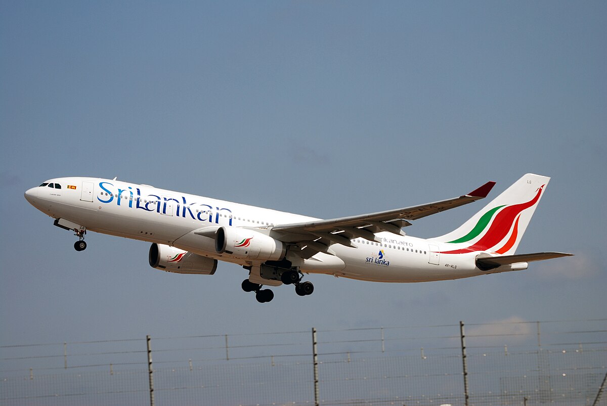 Sri Lankan A330 (4872127528).jpg