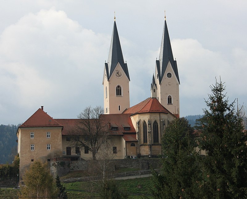 St AndrÃ¤ - Pfarrkirche.jpg