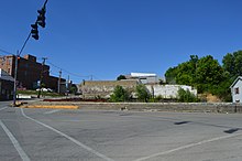 Photo of site in 2014, sans hotel. Stacey Hotel site in Jackson.jpg