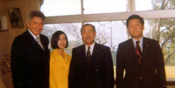 Ozawa with Stanford R. Ovshinsky and Kakuei Tanaka