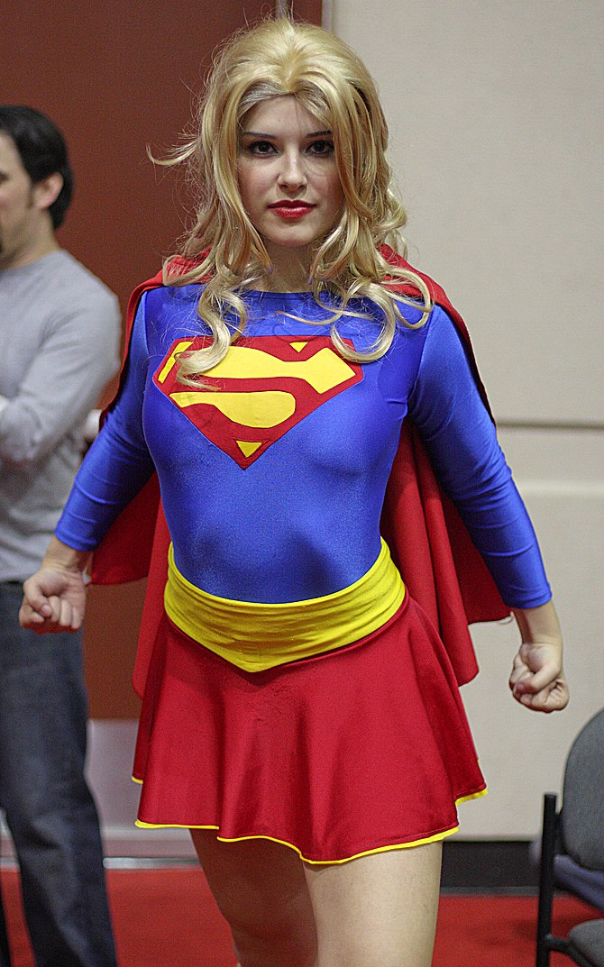 English: Supergirl, MegaCon 2010 in Orlando, F...