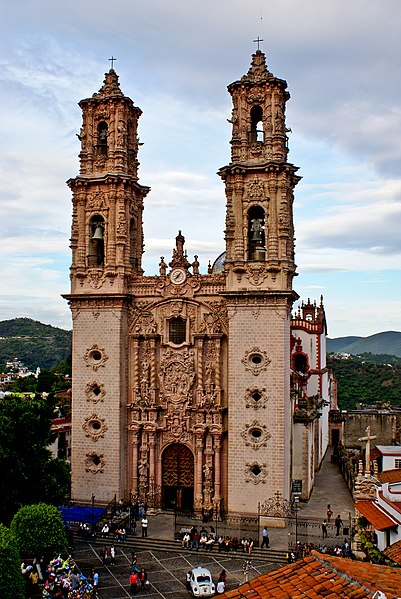 Fișier:Templo de Santa Prisca de Taxco de Alarcón, Guerrero.jpg