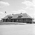 Texas and New Orleans, Southern Pacific Joint Passenger Station, Navasota, Texas (21065418733).jpg