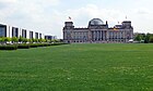 Platz der Republik mit Reichstag und Paul-Löbe-Haus