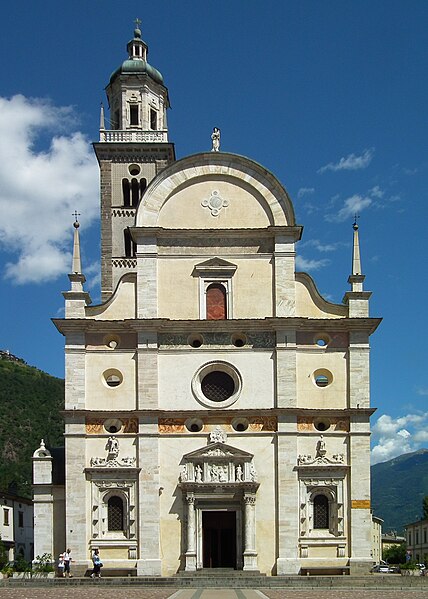 File:Tirano, Santuario della Madonna 01 Exterior 011.jpg