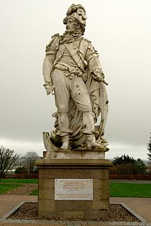 Datei:Tourville_statue.jpg