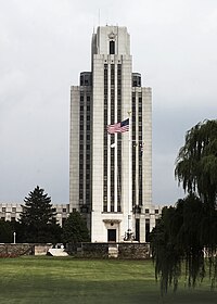 US Navy 030820-N-9593R-114 The entrance to the National Naval Medical Center in Bethesda, Maryland.jpg