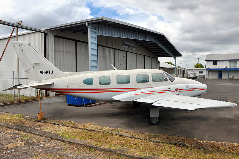 File:VH-KTU Piper PA-31-310 Navajo C Great Western Aviation (9059662911).jpg