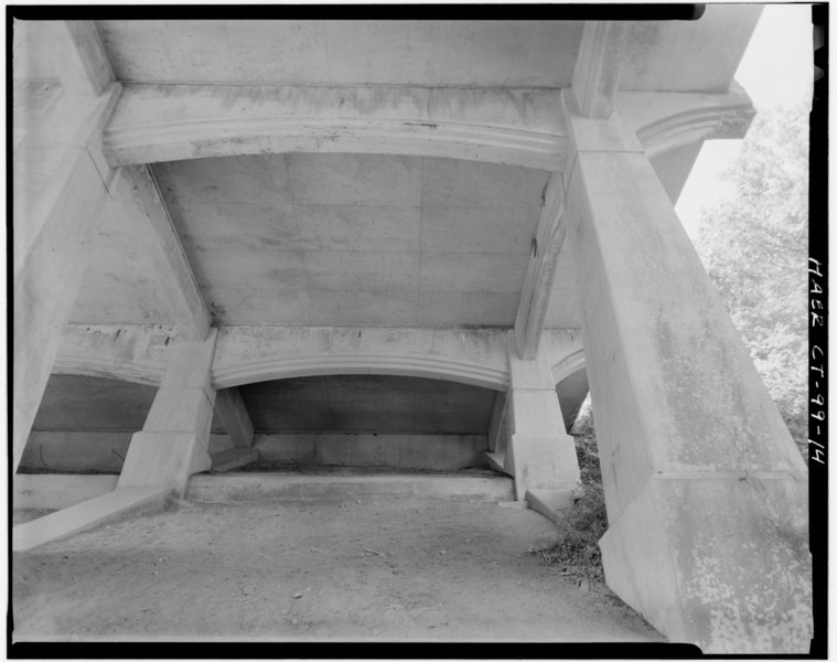 File:VIEW OF APPROACH SPAN, SHOWING ABUTMENT, CONCRETE PIERS AND ROAD DECK FROM BELOW. - Merritt Parkway, Saugatuck River Bridge, Spanning Saugatuck River, Westport, Fairfield HAER CONN,1-WESPO,12-14.tif