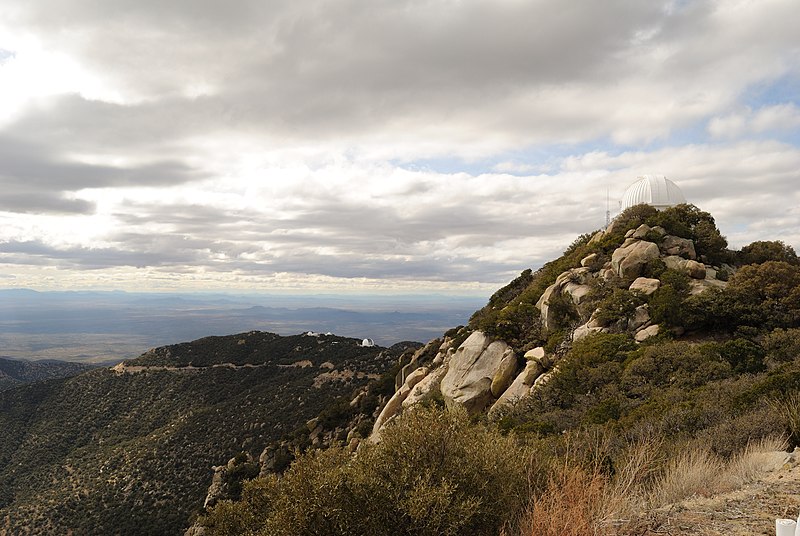 File:View of the ridge - Kitt Peak (6843254600).jpg