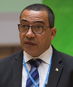Carlos Vila Nova: São Toméan politician