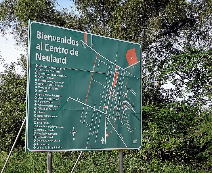 File:Welcome sign in Neuland.jpg