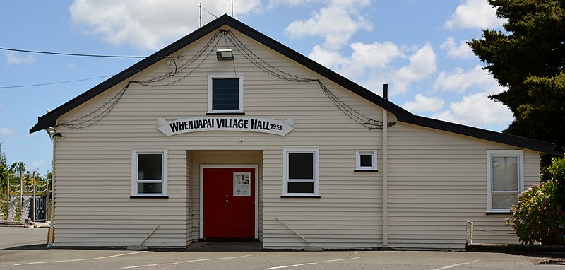 File:Whenuapai Village Hall (12096449134).jpg