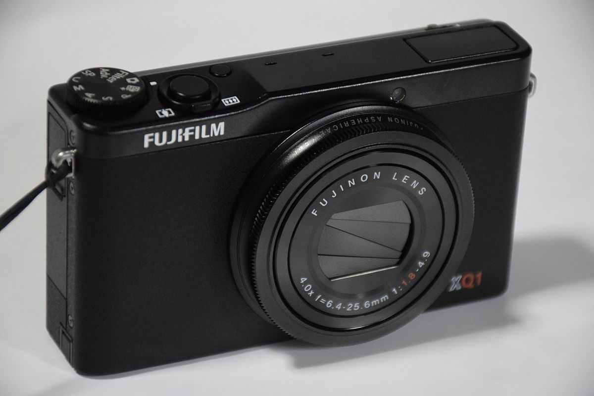 Fujifilm XQ1 - Wikipedia