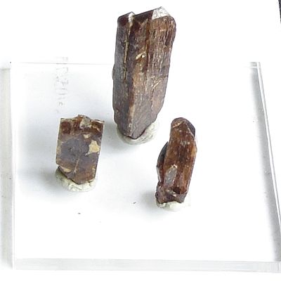 Xenotime crystals contain yttrium