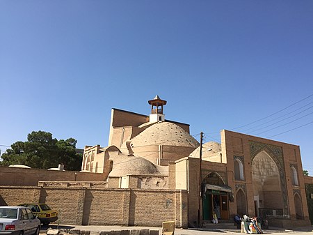 نمای شرقی مسجد شاه.jpg