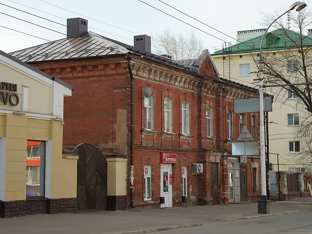 File:Тамбов. Жилой дом купца Д. М. Мухина (Носовская улица 19).jpg -  Wikimedia Commons