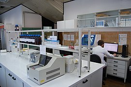 Лабораторијата на Истражувачкиот центар за генетско инженерство и биотехнологија во МАНУ