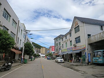 File:飞竹镇_-_Feizhu_Town_-_2015.09_-_panoramio.jpg