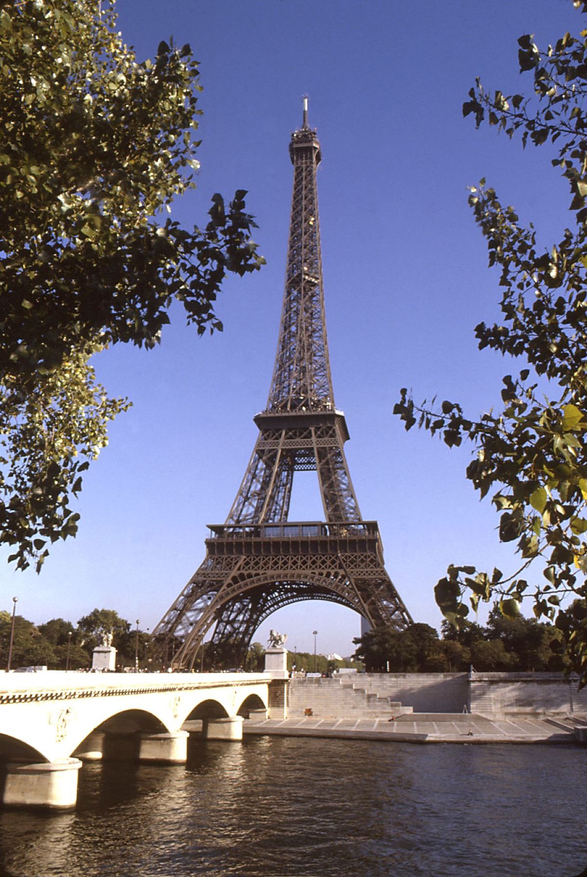 Fichier:Tour eiffel paris-eiffel tower.jpg — Wikipédia