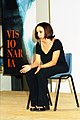 1999. Artista de cabaret Anna Meacci pe scenă