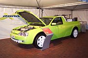 2003 年悉尼国际汽车展上展示的丰田X-Runner概念车