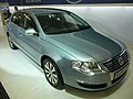 File:VW Passat B6 Limousine 2.0 TDI DSG Highline Reflexsilber.JPG -  Wikimedia Commons