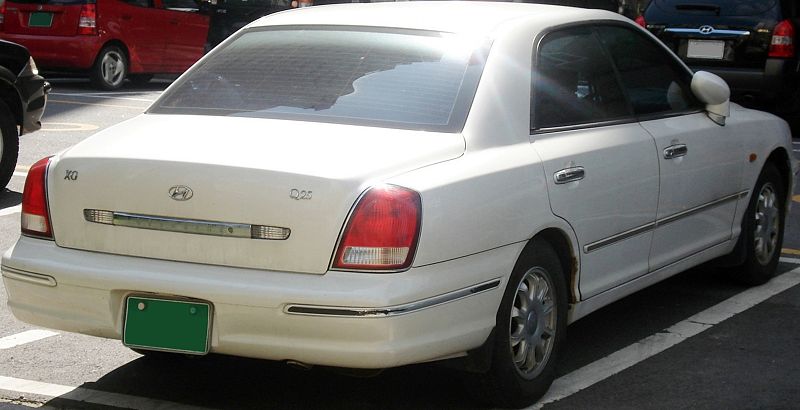 File:20110827 hyundai grandeur xg 2.jpg