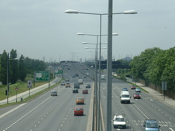 Newham Way looking west between A406 and A117 junctions (the latter just ahead)