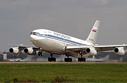 Az Aeroflot egyik Il-86–os repülőgépe a Seremetyjevói nemzetközi repülőtéren 2003-ban