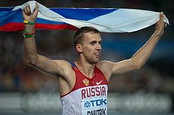 Aleksei Dmitrik saavutettuaan hopeaa korkeushypyssä Daegun MM-kilpailuissa 2011.