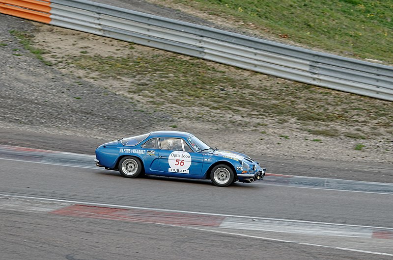 File:Alpine A110 1600S Group 4 Tour Auto 2014 Circuit de Dijon Prenois 01.jpg