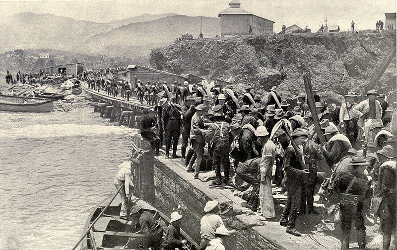 File:Americans landing at the pier, Daiquiri.jpg