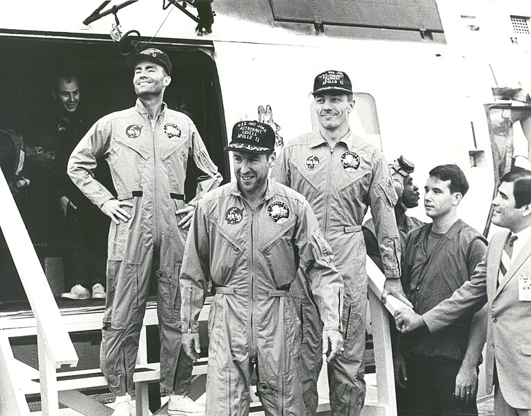 File:Apollo 13 Astronauts on the U.S.S. Iwo Jima - GPN-2002-000054.jpg