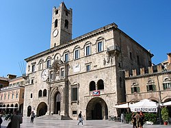 Palazzo dei Capitani del Popolo.