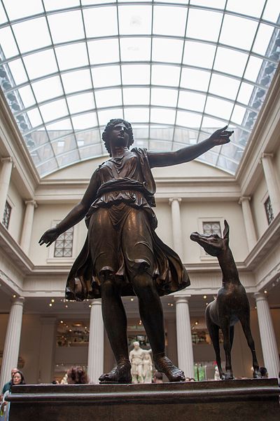 File:At the Metropolitan Museum of Art, New York 2017 55 - Bronze statue of Artemis and a deer.jpg