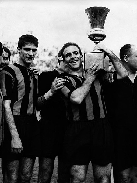 Tập_tin:Atalanta_BC_-_1962-63_Coppa_Italia_-_Angelo_Domenghini_and_Piero_Gardoni.jpg