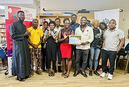 Photo de groupe et présentation du Diplôme fin de Formation (Sur les données ouvertes en bibliothèque)