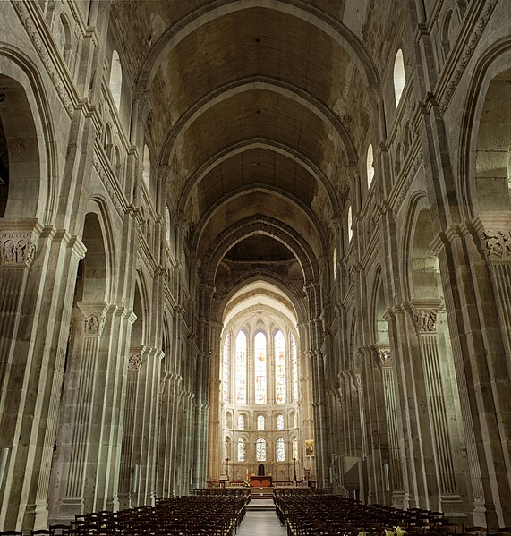 File:Autun, Cathédrale Saint-Lazare PM 48356.jpg