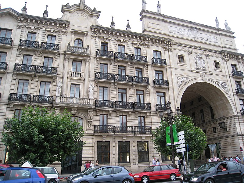 File:Banco Santander - panoramio.jpg