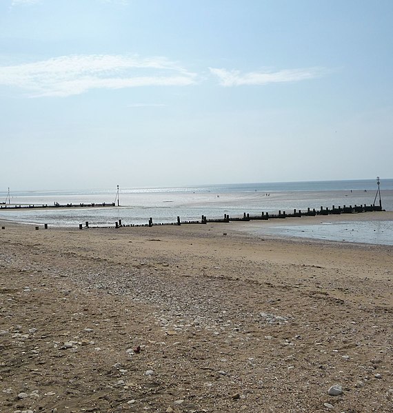 File:Beach - panoramio (118).jpg