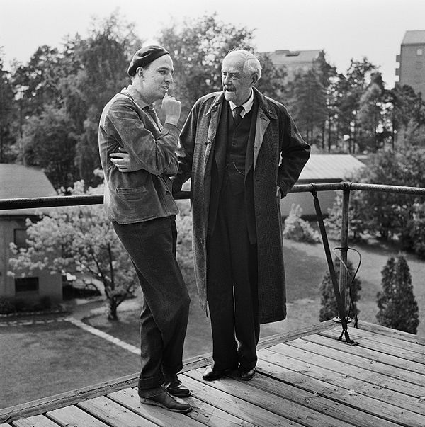 Ingmar Bergman (L) and Victor Sjöström (R) in 1957, during production of Wild Strawberries in the studios in Solna.