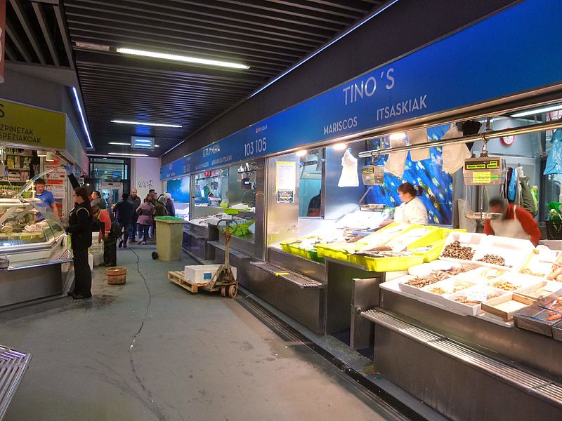 File:Bilbao - Mercado de la Ribera, interior 1.jpg