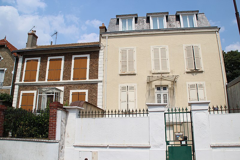 File:Brétigny-sur-Orge Maison 2013 03.jpg