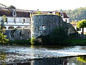 Brantôme tour remparts.JPG