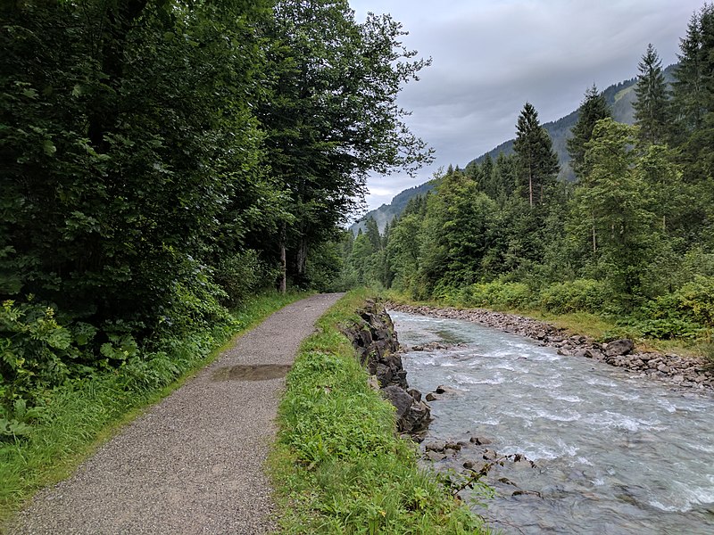 File:Breitachweg.jpg