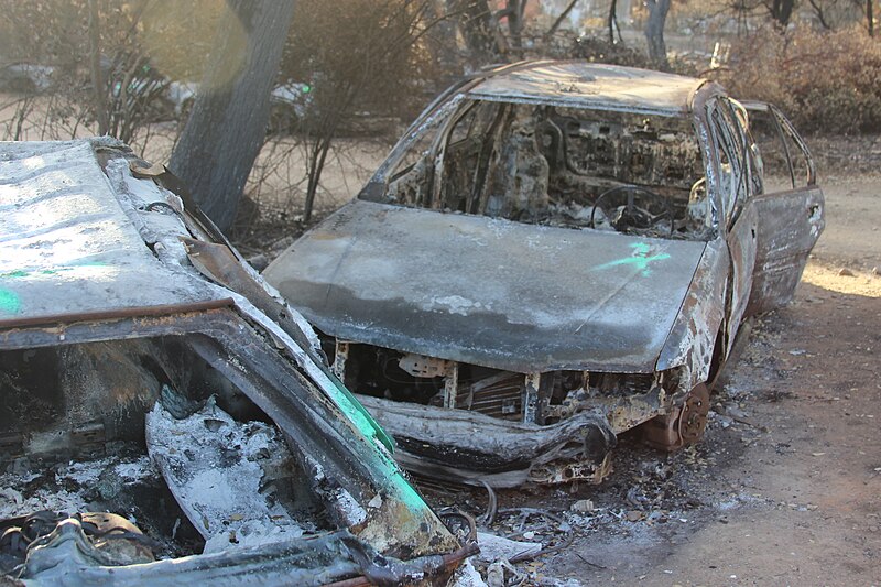 File:Burned and destroyed cars after a California Wildfire in Clearlake - 51549911581.jpg