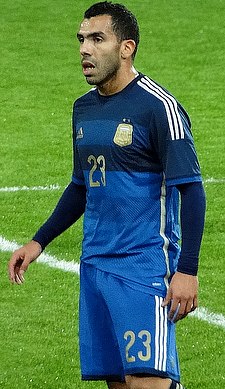 Carlos Tevez with Argentina at the Boleyn Ground in November 2014.jpg