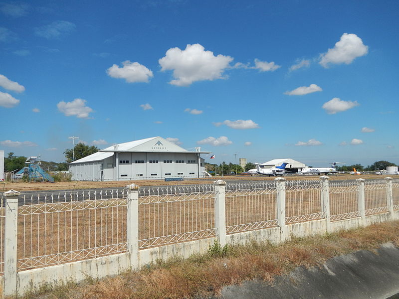 File:ClarkAirportjf9855 29.JPG