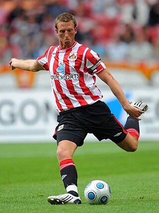 <span class="mw-page-title-main">Danny Collins (footballer)</span> British footballer